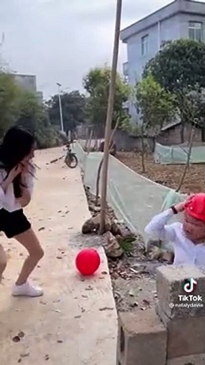 OOPS MOMENT | VIDEO FUNNY ASIAN