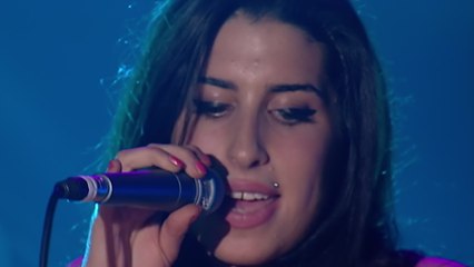 Amy Winehouse - Take The Box (Live From The Mercury Prize Awards / 2004)