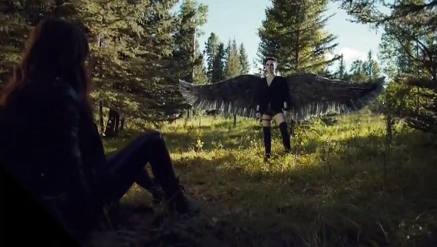 Wynonna Earp S04E11 Better Dig Two