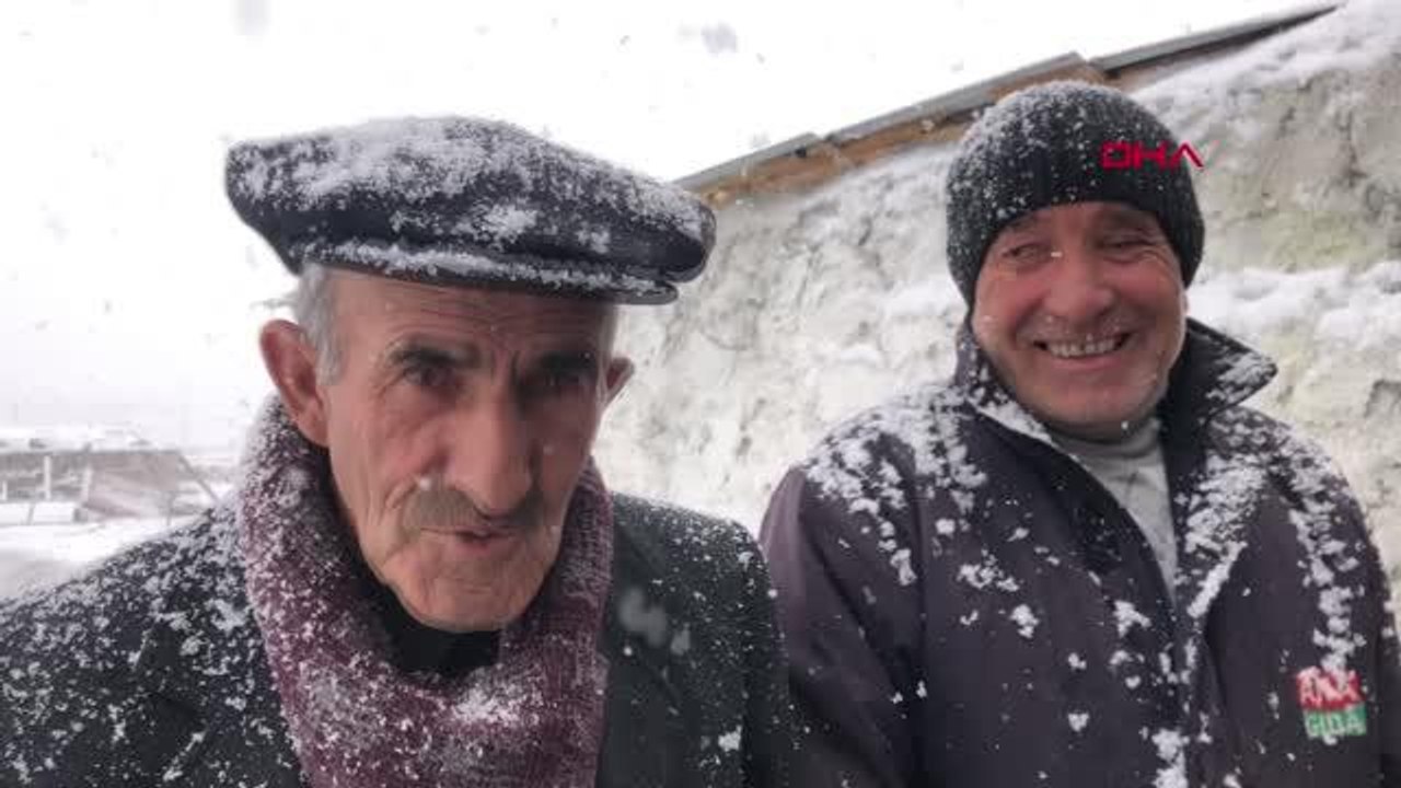 KARS Kar yağışını türküyle karşıladı