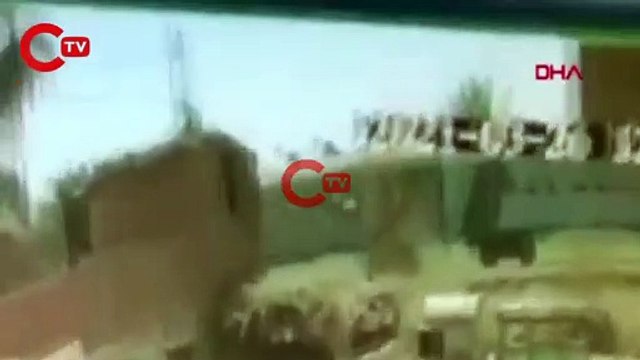 Mısır'da iki treninin kafa kafaya çarpışma anı kamerada: 32 kişi yaşamını yitirdi