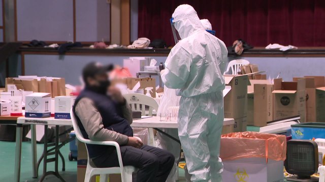 음식점, 목욕탕, 어린이집까지...꺼지지 않는 연쇄 감염 불씨 / YTN