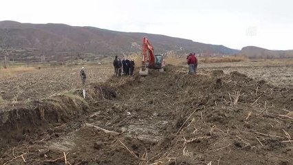 KASTAMONU - Tosya'da 10 bin dekar çeltik arazisinin su ihtiyacını karşılayan kanallar temizleniyor