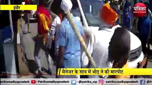 VIDEO: टोल टैक्स देने को लेकर टोल प्लाजा पर मारपीट