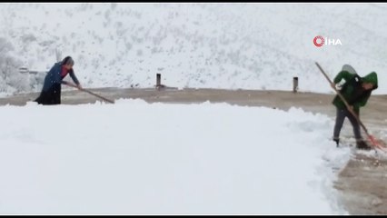 Batman’da kar yağışı etkisini sürdürüyor