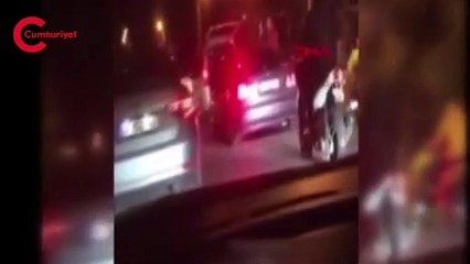 Antalya'da havai fişekli, silahlı konvoy korku dolu anlar yaşattı