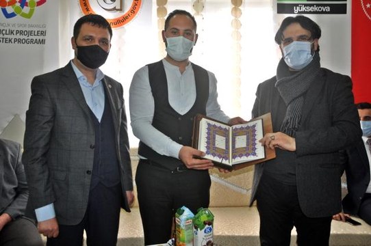 Yüksekova'da kitap kafe açıldı