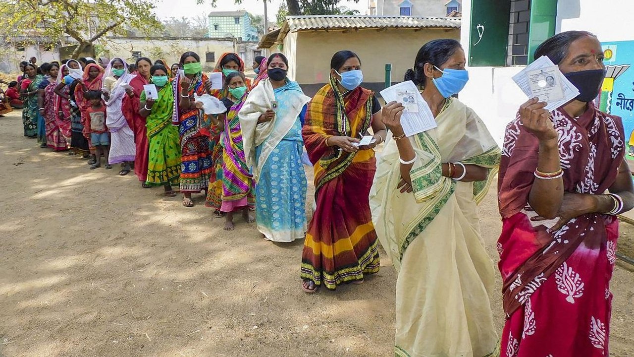 What are the issues among 'Bengal's silent voter'?