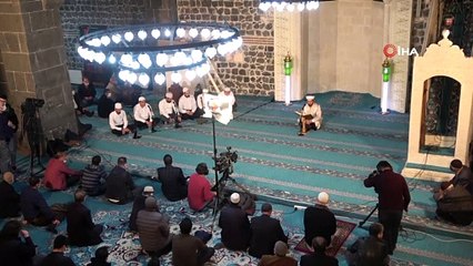 Diyarbakır’da Berat Kandili Dualarla İhya Edildi