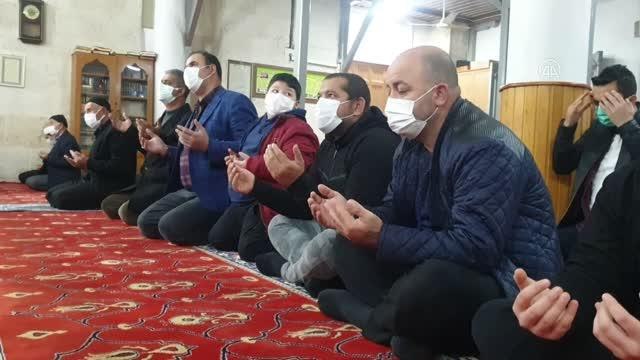 Berat Kandili dualarla idrak edildi