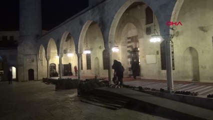 HATAY Anadolu'nun en eski camisi Habib-i Neccar'da Berat Kandili kutlandı