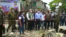 Duque visita cidade onde carro-bomba deixou 43 feridos