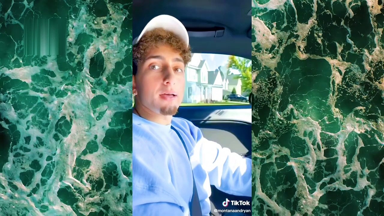 You are driving the car - a girl next to you. Chance ، See what the boy does with the girl is very