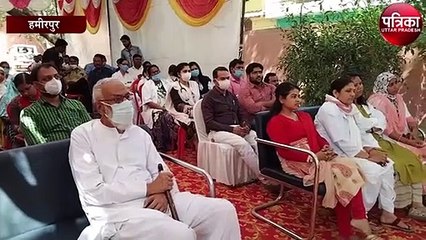 जिलाधिकारी ने बेहतर सुविधा और रखरखाव के लिए किया सम्मानित