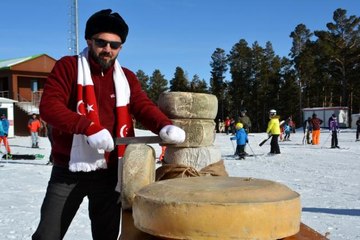Kars kaşarı kayak merkezinde görücüye çıktı