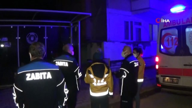 Ekipler otobüs durağında rahatsızlanan şahıs için seferber oldu