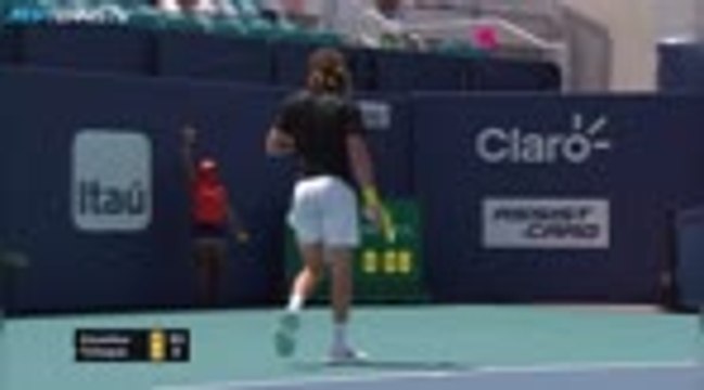 Miami - Tsitsipas ne fait qu'une bouchée de Dzuhmur