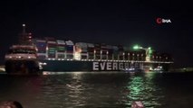 - Süveyş Kanalı'nı tıkayan geminin hareket etmesi için çalışmalar sürüyor