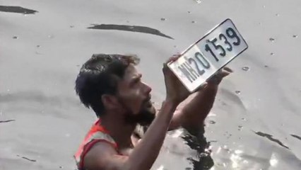 NIA takes Sachin Vaze to Mithi river, recover number plate