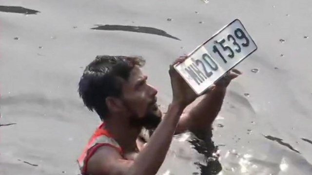 NIA takes Sachin Vaze to Mithi river, recover number plate