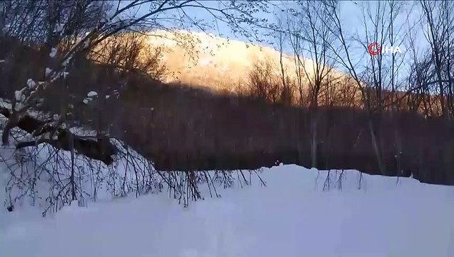 Amasya'da iki mevsim bir arada: Yükseklerde kara kış, aşağıda bahar havası