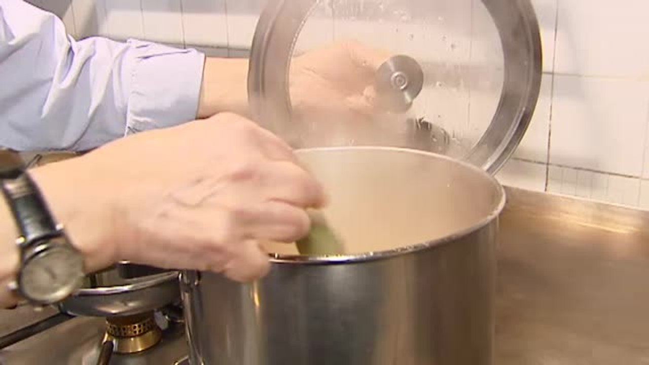 Los secretos de la gastronomía de Semana Santa, de las torrijas a las monas de Pascua