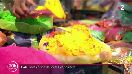 Inde : des milliers de festivaliers rassemblés pour célébrer "Holi"