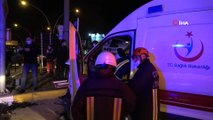 Hasta taşıyan ambulans ve otomobilin karıştığı kaza kamerada