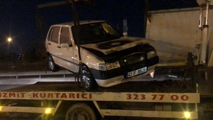 D100'de yanan otomobilden sıçrayan alevler, bir otomobili daha yaktı