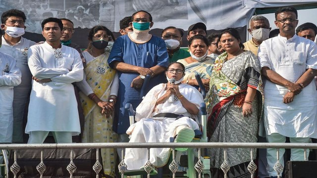 How can Amit Shah claim to win 26 seats: Mamata Banerjee