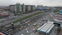 Son dakika haberleri | İstanbul'da sokağa çıkma kısıtlamasının sona ermesiyle trafik yoğunluğu arttı