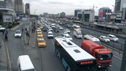 Mega Kent, Yeni Haftaya Trafik Yoğunluğu İle Başladı