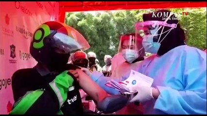 Pemkot Surabaya Buka Vaksinasi Drive Thru Pertama di Jatim