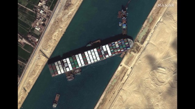 Egypt president orders cargo to be lifted from Suez Canal ship follow | Moon TV News