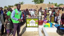 - Mali’de su kuyusu sevinci- Mali’nin N’debougou kentine bağlı Tigabougou köyünde, Simavlı hayırseverler tarafından açılan temiz su kuyusu vatandaşlar tarafından sevinçle karşılandı
