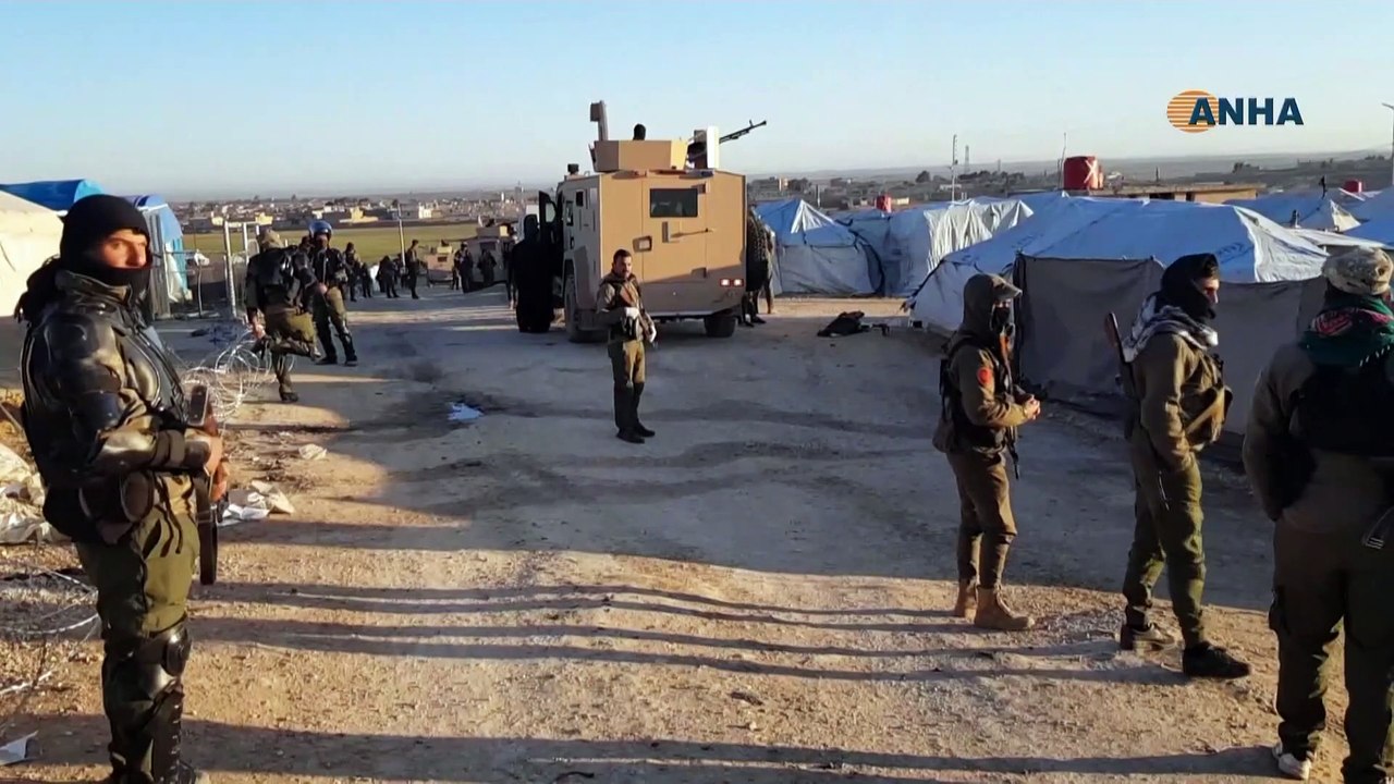 Les forces démocratiques syriennes ratissent le camp de déplacés d'Al-Hol après 40 meurtres