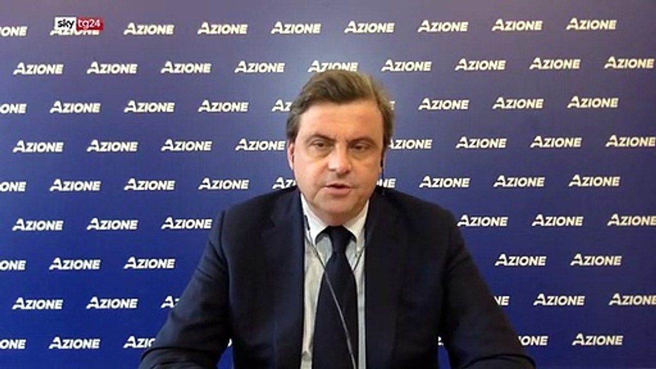 Calenda: "Nel Pd passano 90% del tempo a parlare di loro stessi"
