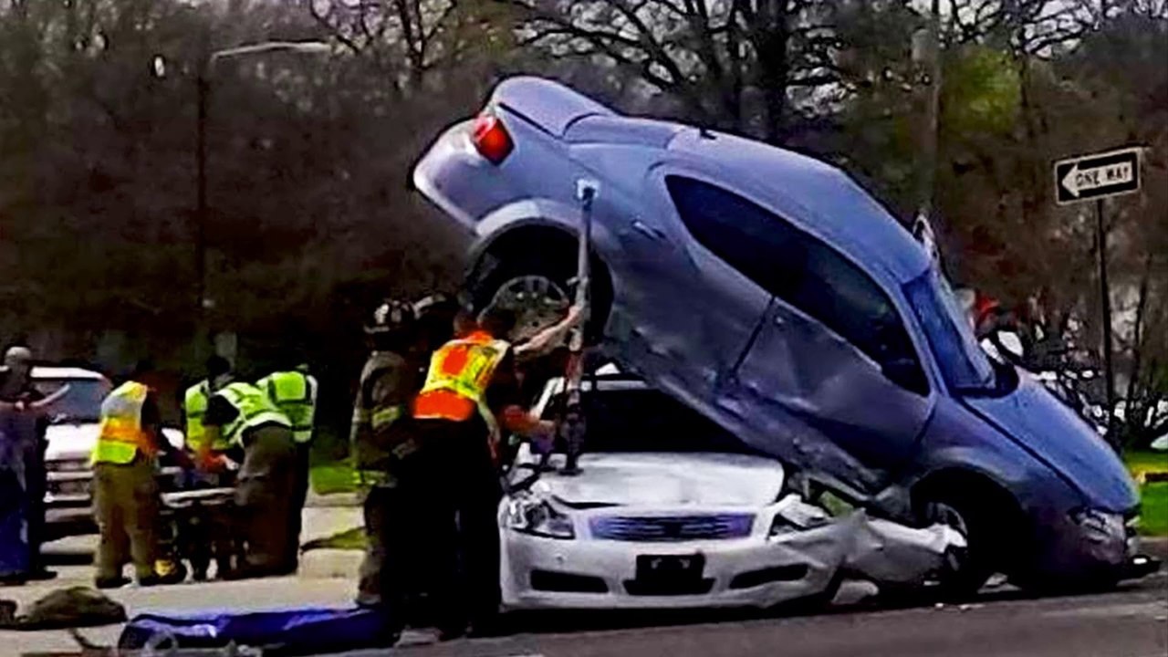 Car Crash Compilation 2021-2022  #21