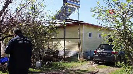 Çamaşır makinesinden çıkan yangın, evi küle döndürdü