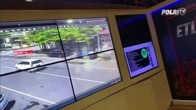 Densus 88 Anti Teror Tangkap Dua Terduga Teroris di Condet