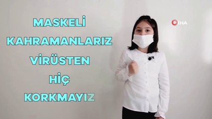 Minik öğrencilerden işaret diliyle pandemi eğitimi