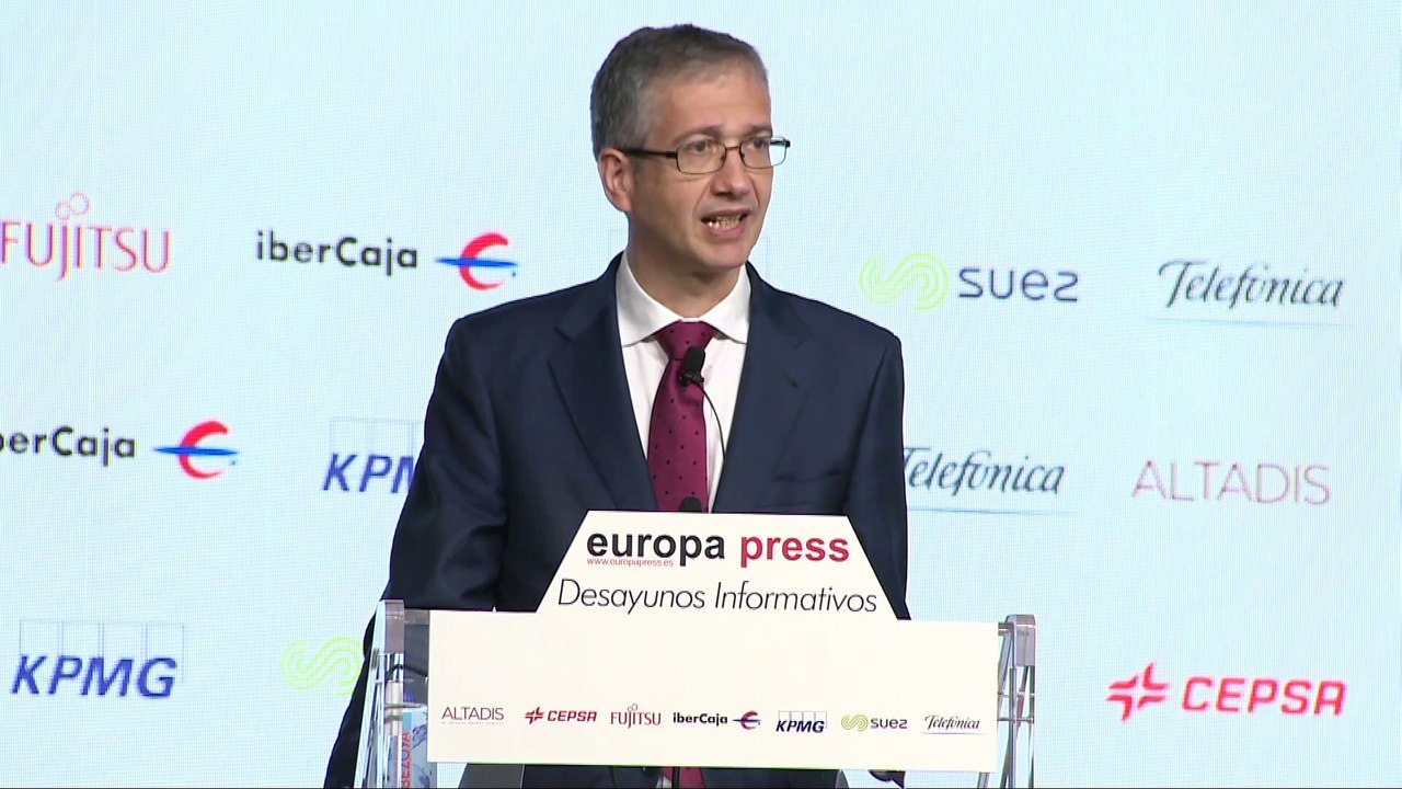 De Cos defiende que fondos europeos son de "gran utilidad" para economía española