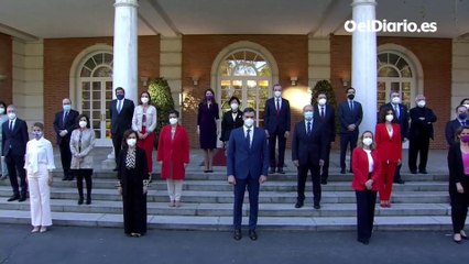 Sánchez estrena foto de familia del Gobierno con Belarra en lugar de Iglesias