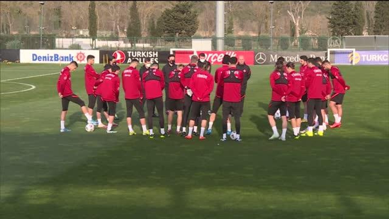 A Milli Futbol Takımı, Letonya maçı hazırlıklarını tamamladı