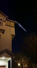 Des debris de la fusée spaceX illuminent le ciel