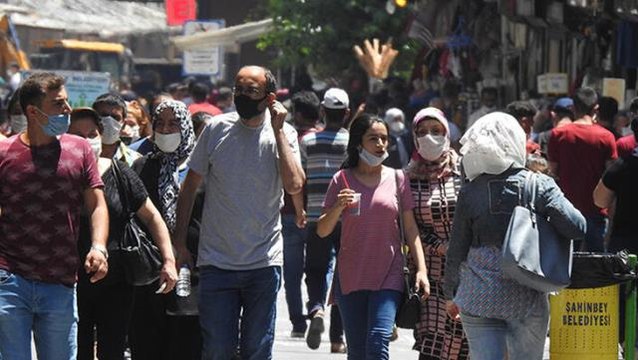 Koronavirüs risk grubu değişen 64 ilin tedbirleri de değişti