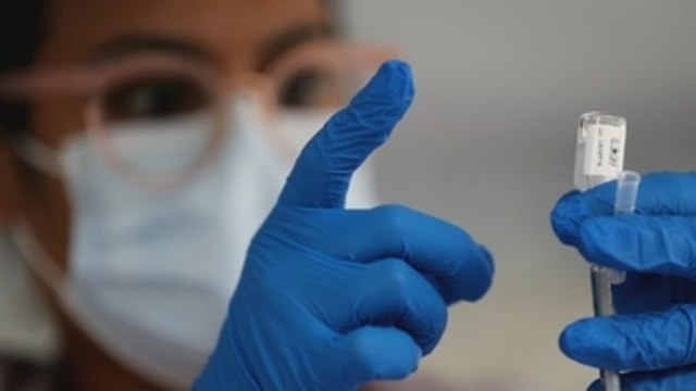 Una dosis de vacunas de Pfizer y Moderna es efectiva en un 80 %, según CDC