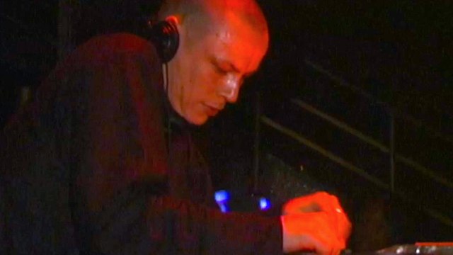 Luke Slater at Circus Disco in Hollywood 09/16/00 | Giant Club Tapes