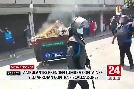 Mesa Redonda: violento enfrentamiento entre ambulantes y fiscalizadores