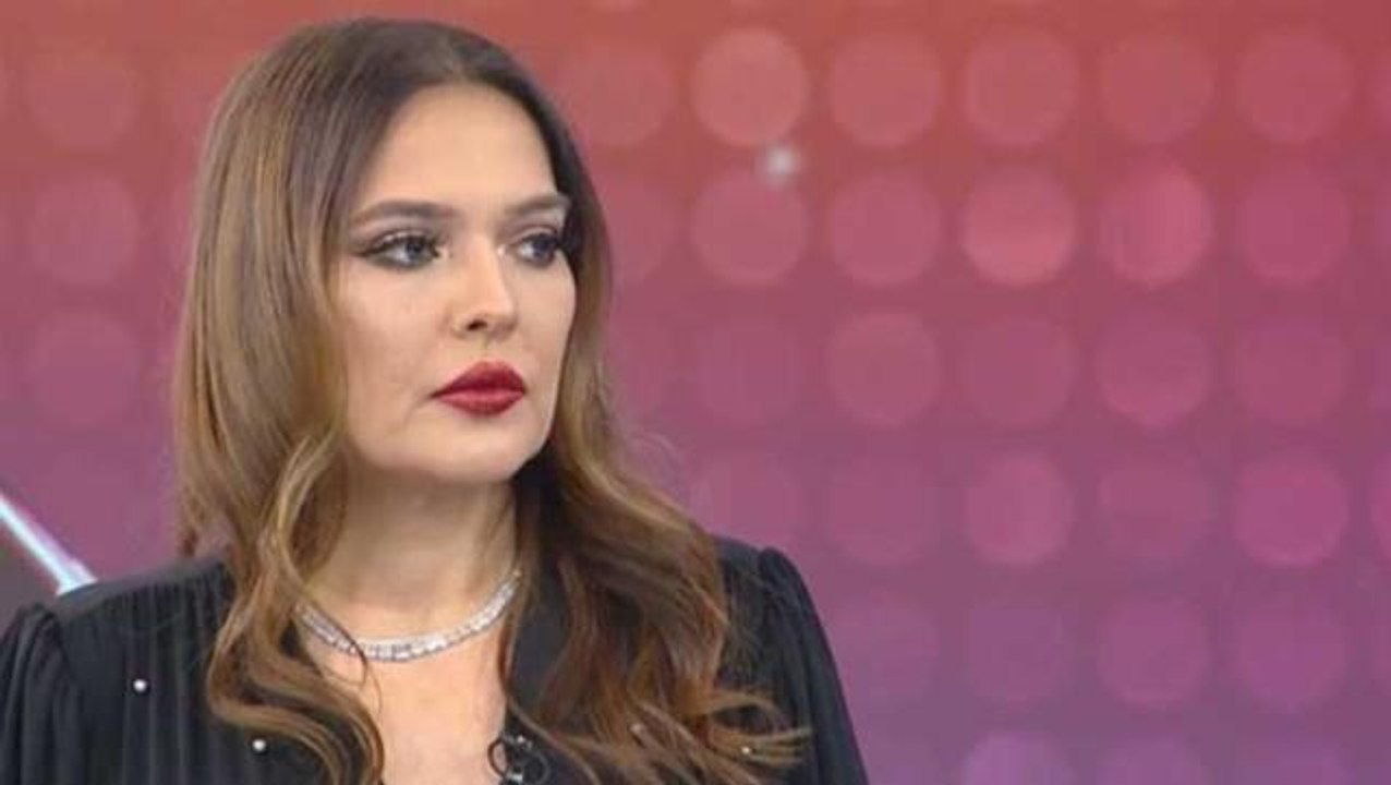 Demet Akalın TikTok kurbanı oldu! Küçük kızı, canlı yayınını izlediği kişiye tam 7 bin TL gönderdi